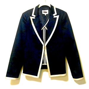 Navy Fitted Blazer Jacket with Cream Trimming Size: S